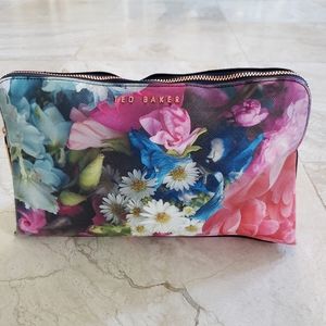 TED BAKER FLORAL MAKEUP BAG